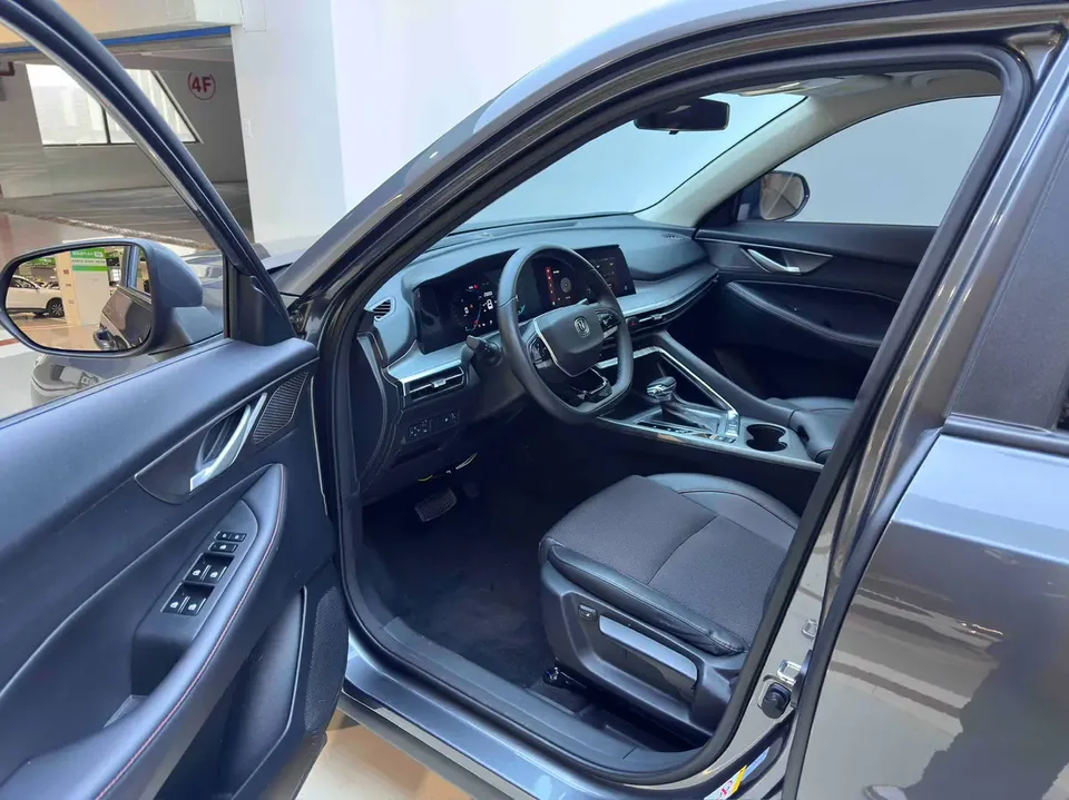 Changan CS35 Plus Enjoy Edition Blue Whale NE 1.4T DCT Luxury Edition 2023 — миниатюра 4