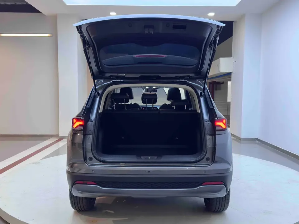 Changan CS35 Plus Enjoy Edition Blue Whale NE 1.4T DCT Luxury Edition 2023 — миниатюра 5