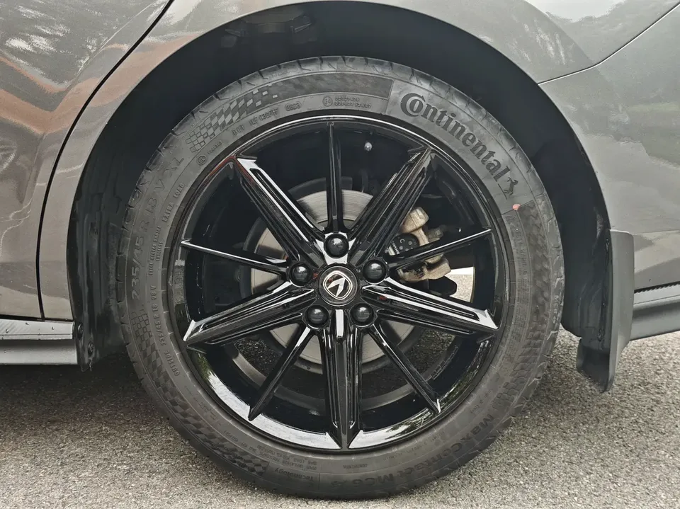 Changan UNI-V 1.5T Premium Edition 2023 — миниатюра 2