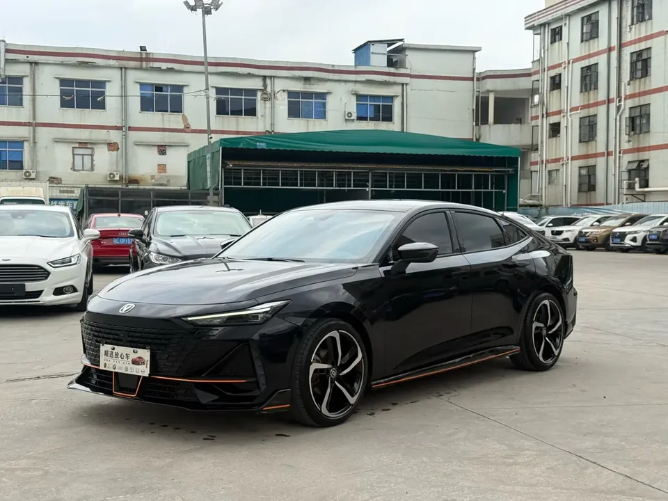 Changan UNI-V 2024