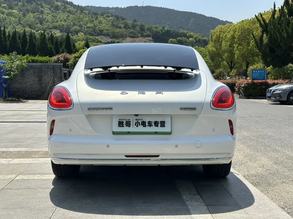 ORA Euler lightning cat 555km Deluxe Edition 2023 — миниатюра 2