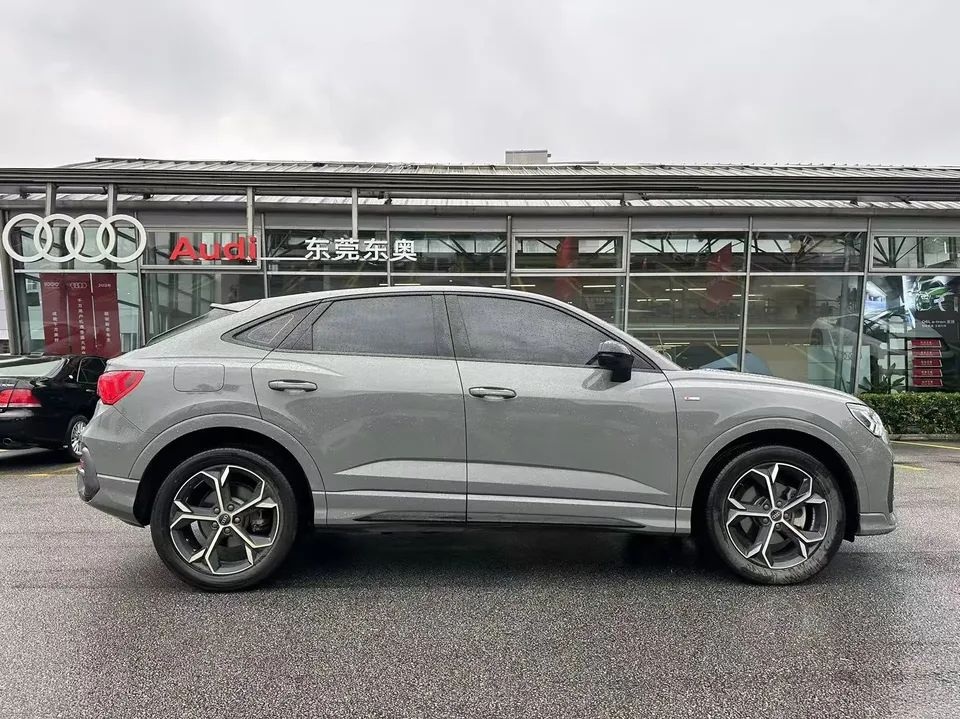 Audi Q3 SPORTBACK Audi Q3 Sportback 2024 40 TFSI Fashion Model 2024 — миниатюра 2