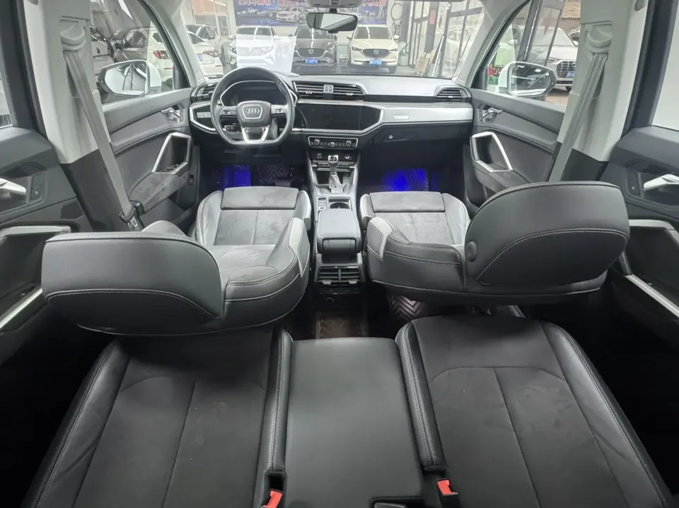 Audi Q3 Audi Q3 2022 35 TFSI Fashionable and Dynamic 2022 — миниатюра 5