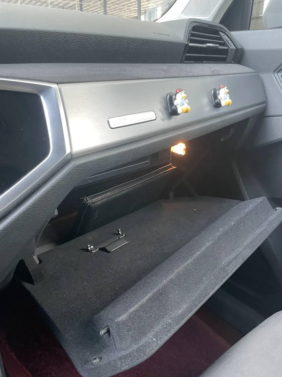 Audi Q3 Audi Q3 2022 35 TFSI Fashionable and Dynamic 2022 — миниатюра 3