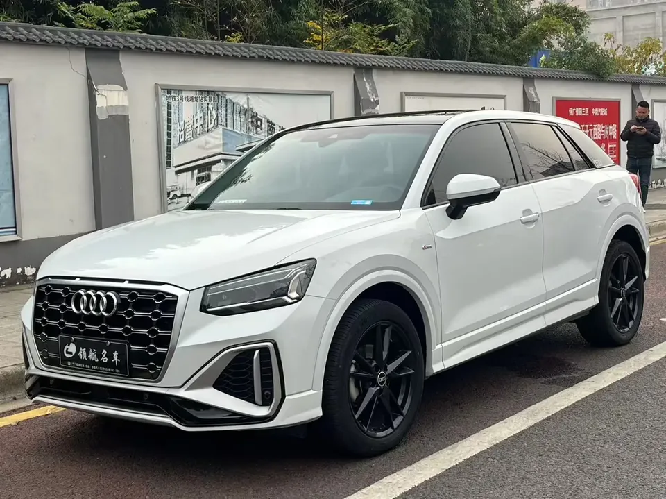 Audi Q2L Audi Q2L 2022 35 TFSI aggressive and dynamic model 2022 — фото 1, купить с доставкой в Москву