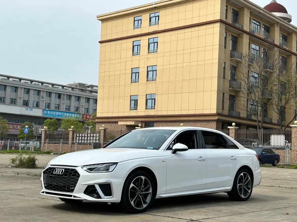Audi a4 l 2024