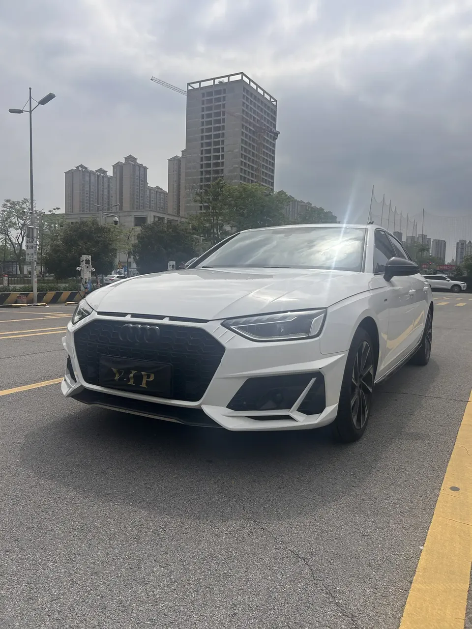 Audi a4 l 2023