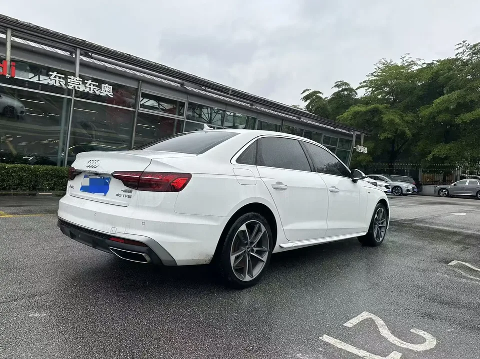 Audi a4 l 40 TFSI Fashion Dynamic Edition 2023 — миниатюра 4
