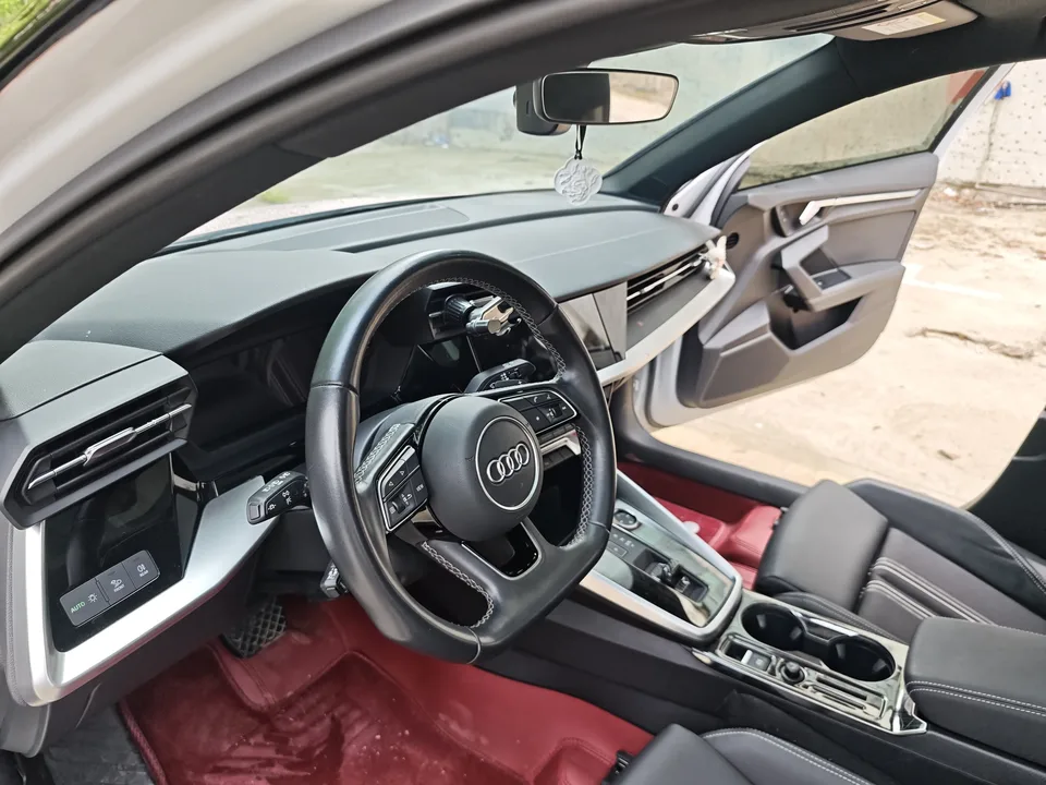 Audi A3 A3L Limousine 35 TFSI Fashion Sports 2023 — миниатюра 4