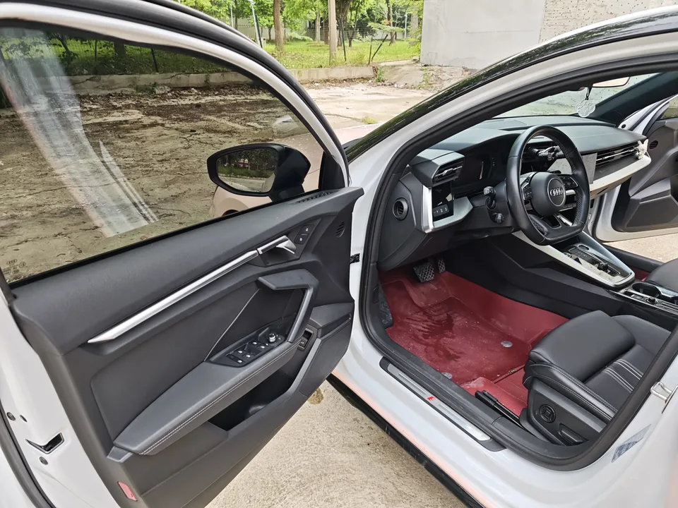 Audi A3 A3L Limousine 35 TFSI Fashion Sports 2023 — миниатюра 5