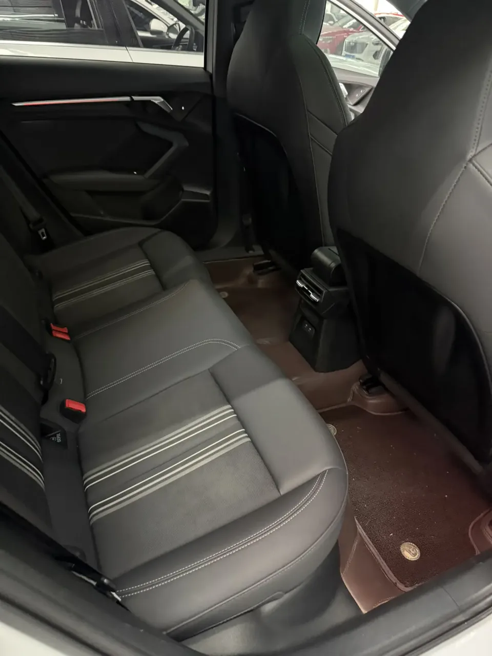 Audi A3 facelift Sportback 35 TFSI stylish and sporty 2024 — миниатюра 4