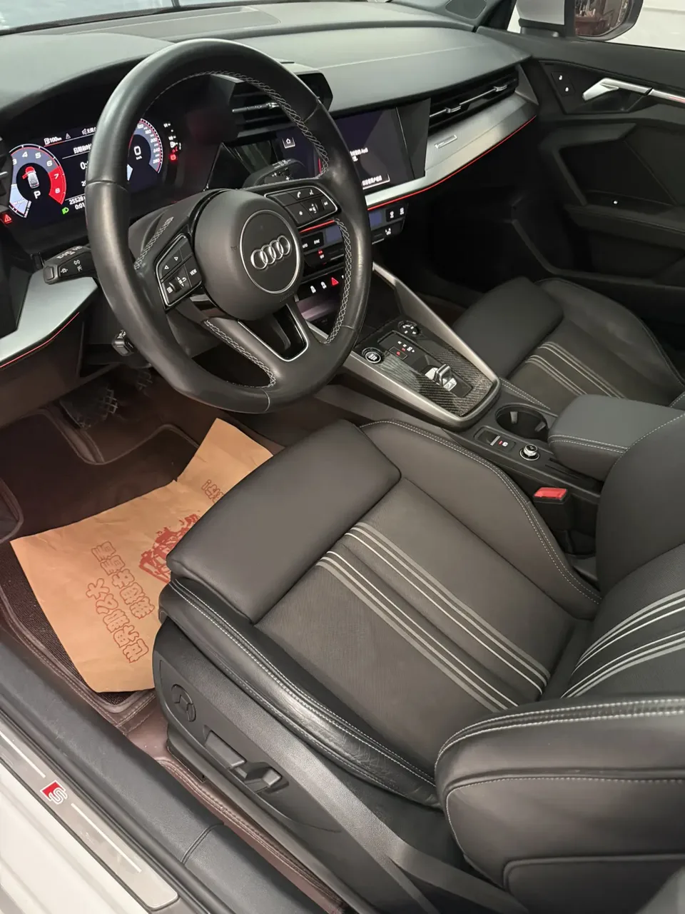 Audi A3 facelift Sportback 35 TFSI stylish and sporty 2024 — миниатюра 5