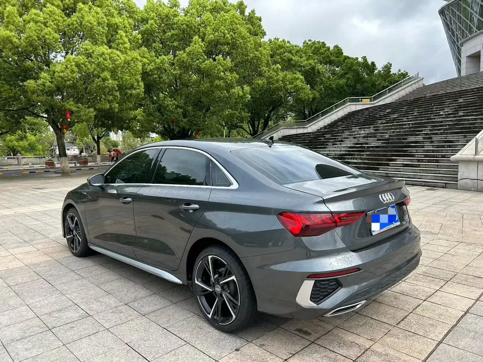 Audi A3 A3L Limousine 35 TFSI Fashion Sports 2022 — миниатюра 4