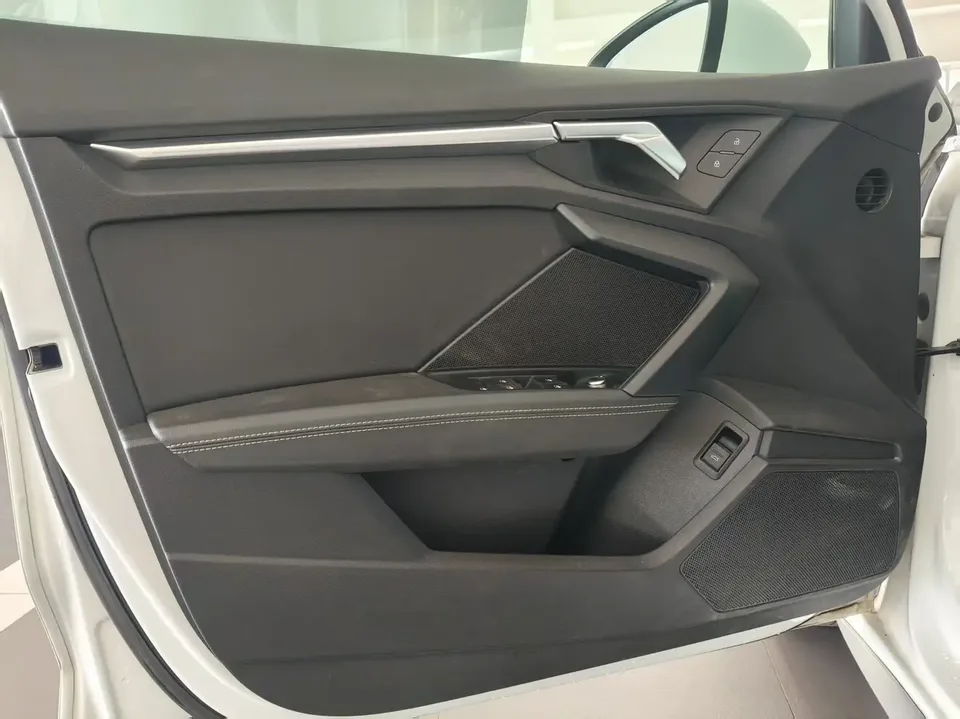 Audi A3 A3L Limousine 35 TFSI Fashion Sports 2024 — миниатюра 3