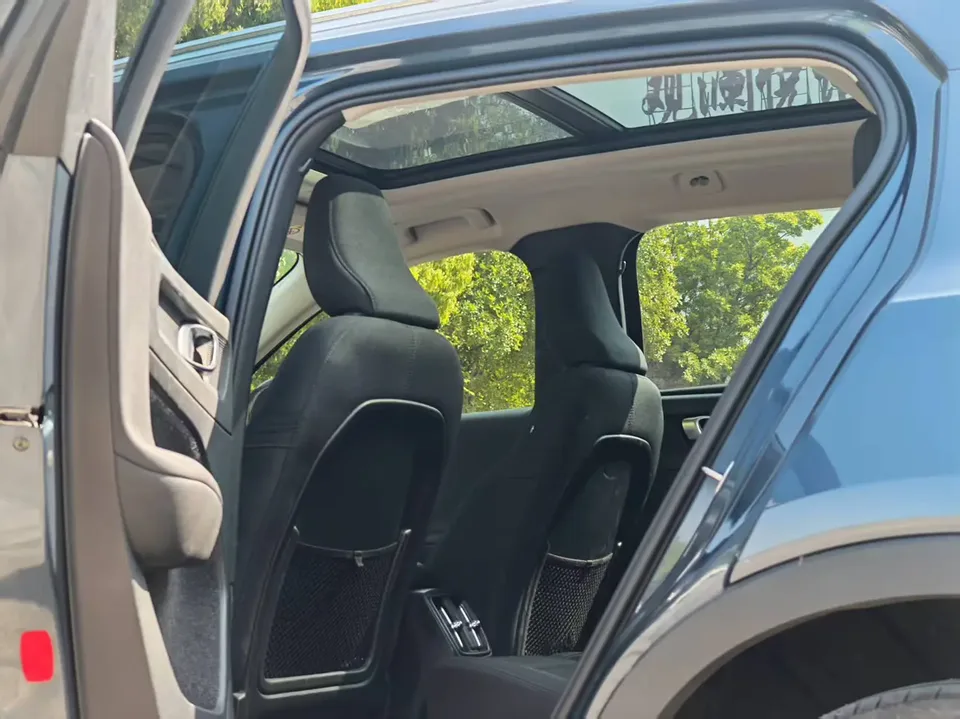 Volvo XC40 Volvo XC40 2021 T4 four-wheel drive smart travel fashion version 2022 — миниатюра 3