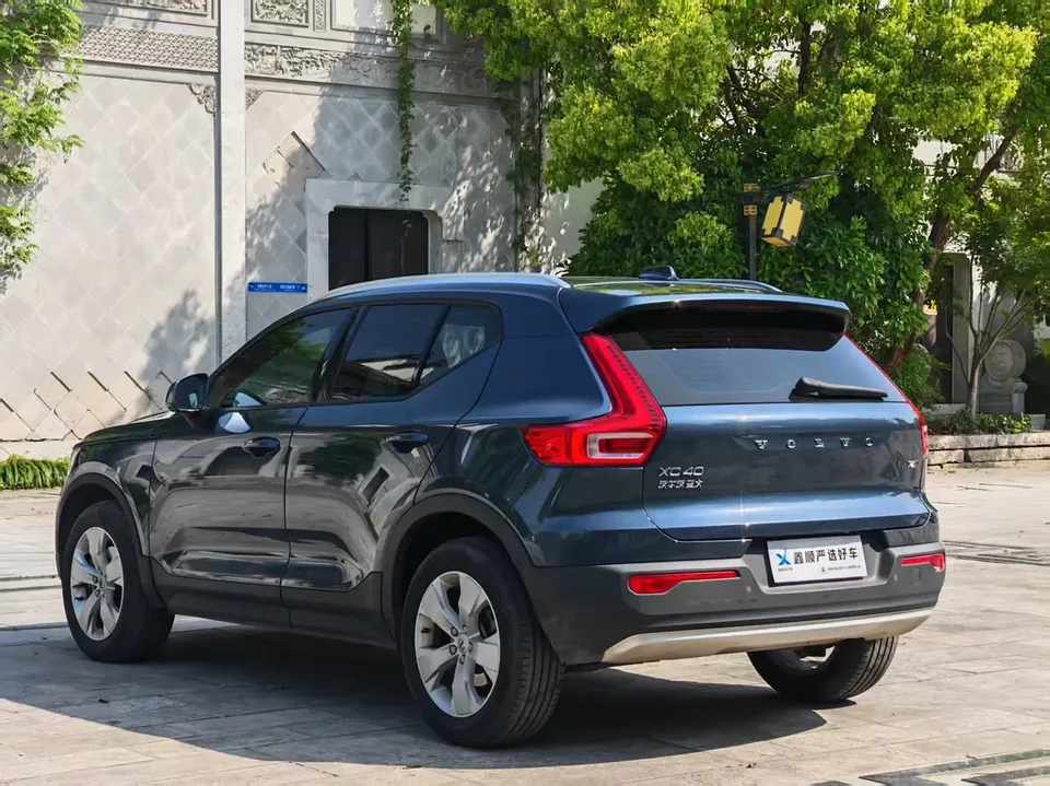 Volvo XC40 Volvo XC40 2021 T4 four-wheel drive smart travel fashion version 2022 — миниатюра 4