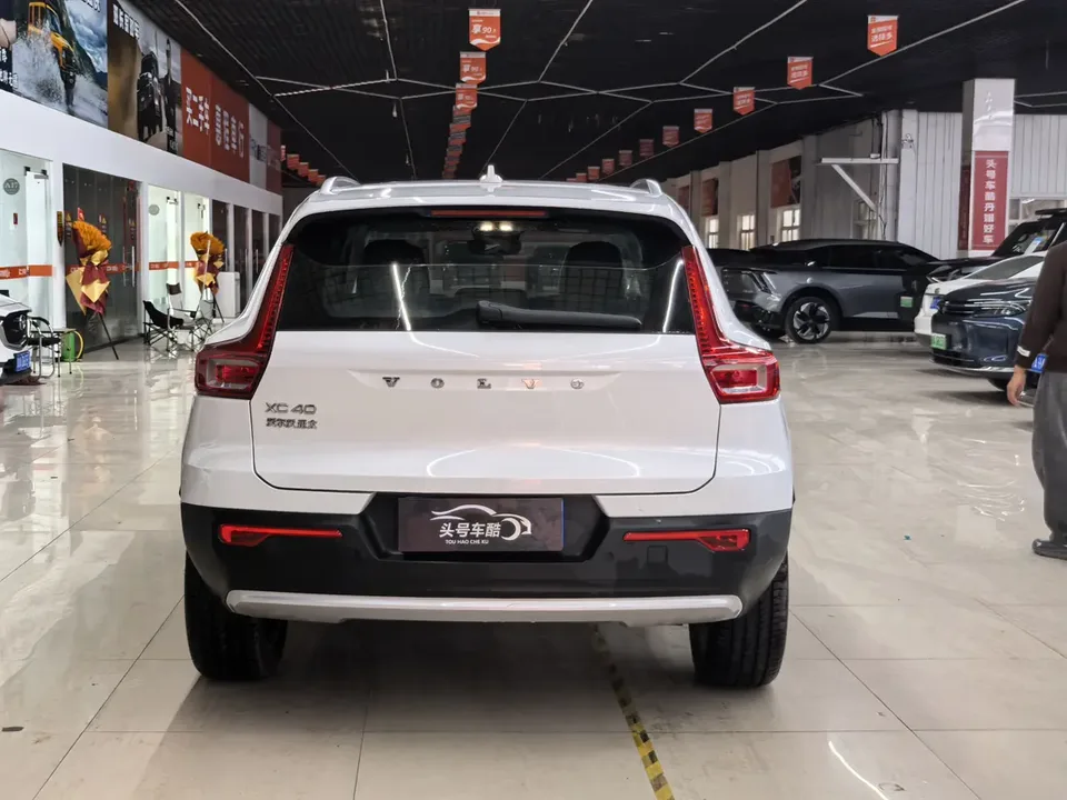 Volvo XC40 Volvo XC40 2024 B4 four-wheel drive Zhiyuan luxury version 2025 — миниатюра 2