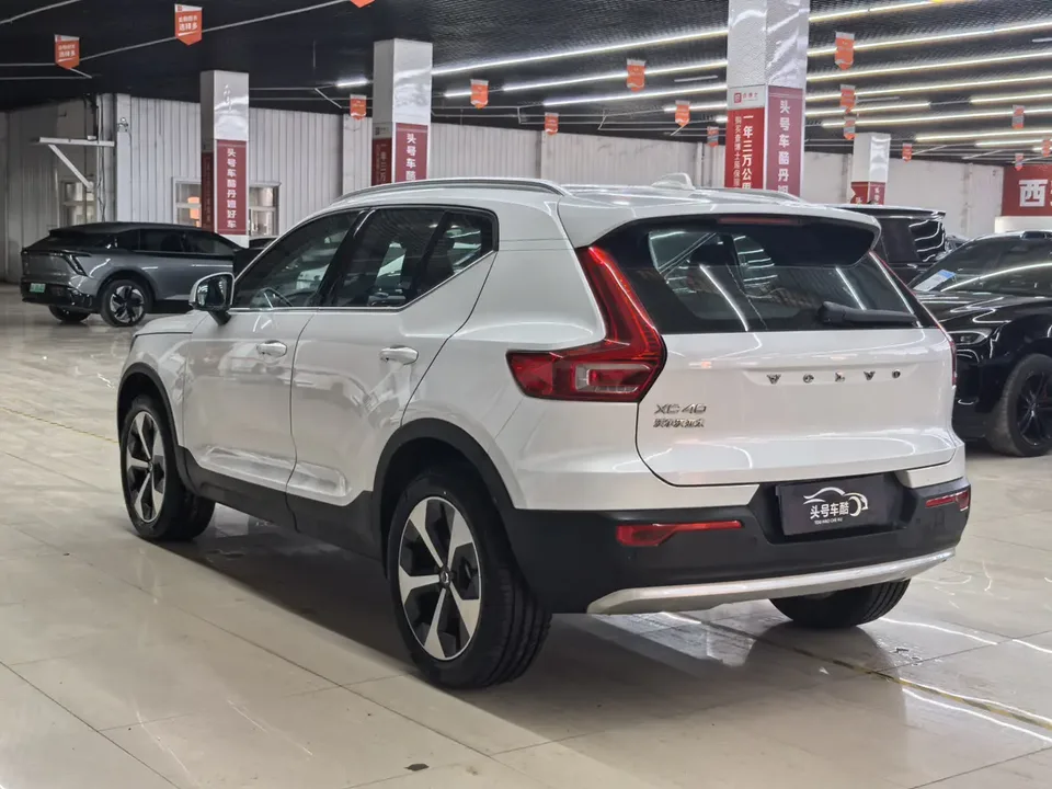Volvo XC40 Volvo XC40 2024 B4 four-wheel drive Zhiyuan luxury version 2025 — миниатюра 4