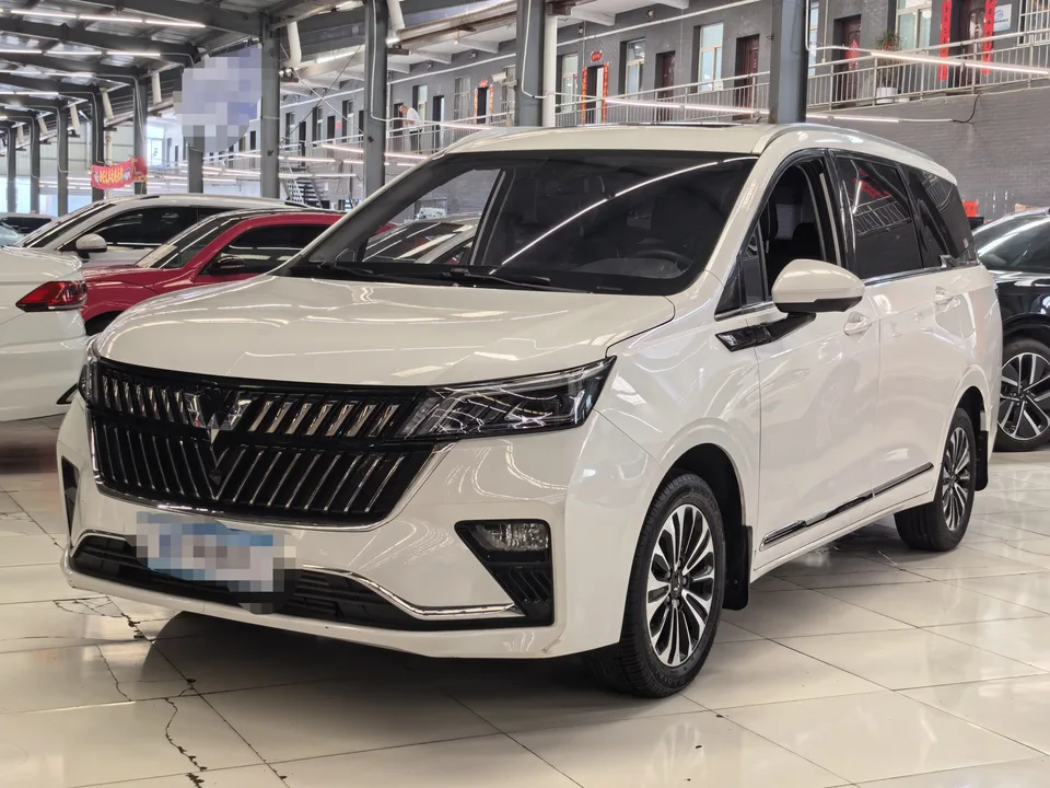 Wuling Jiachen Jiachen 2022 1.5T CVT Smart Luxury Edition 2023 — photo 1, buy with delivery to Moscow