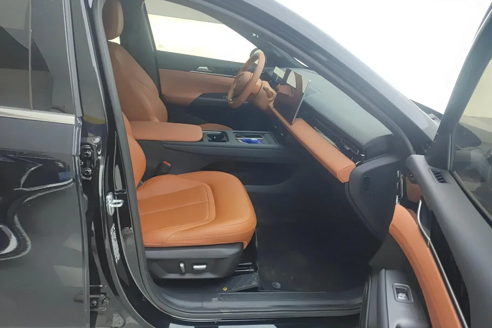 Wuling Starlight EV 610km Smart Flagship 2025 — миниатюра 5
