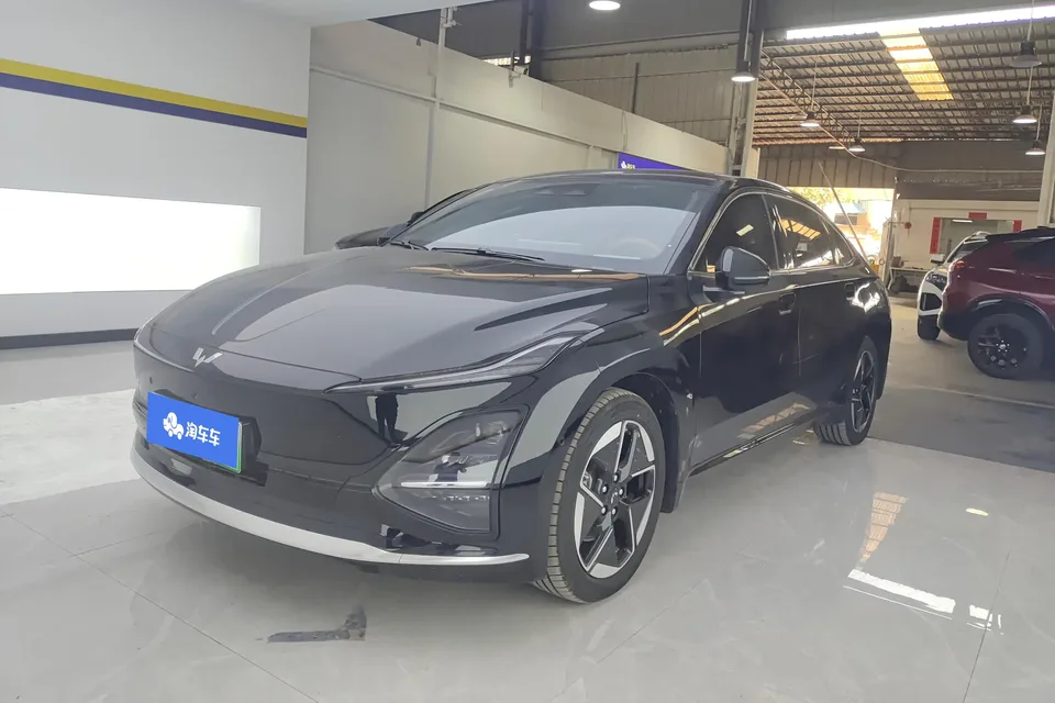 Wuling Starlight EV 2025