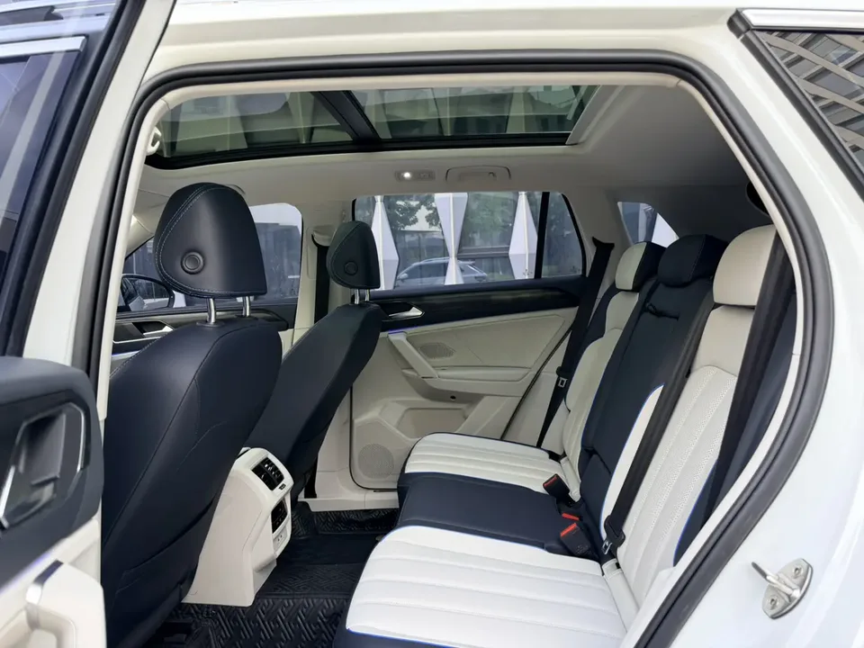Volkswagen Tayron GTE Tanyue GTE 2023 280TSI Luxury Plus Advanced Edition 2023 — миниатюра 5