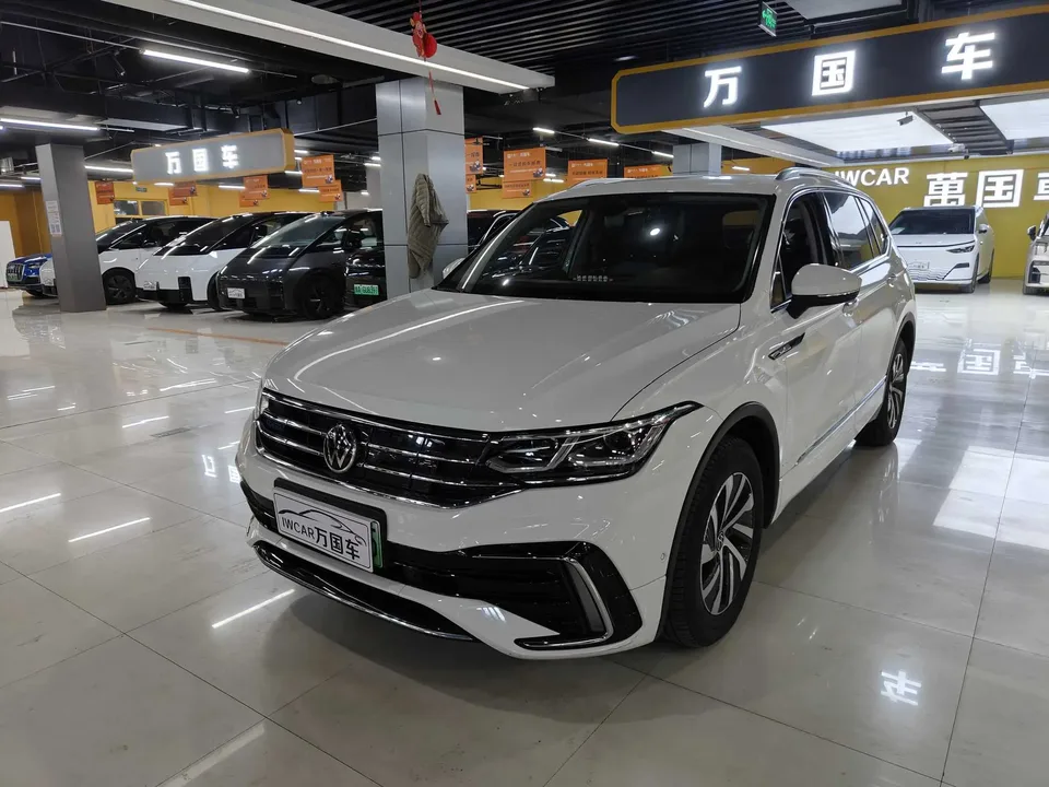 Volkswagen Tiguan L PHEV 2022