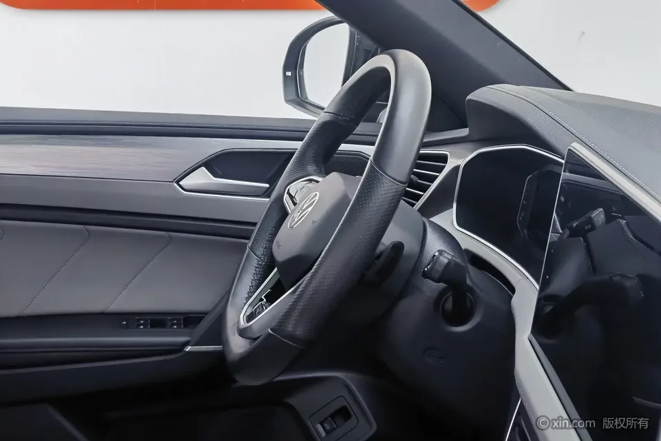 Volkswagen Tayron Tayron 2023 facelift 380TSI four-wheel drive R-Line Pro smart version 2023 — thumbnail 3