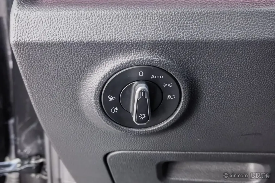 Volkswagen Tayron Tayron 2023 facelift 380TSI four-wheel drive R-Line Pro smart version 2023 — thumbnail 4
