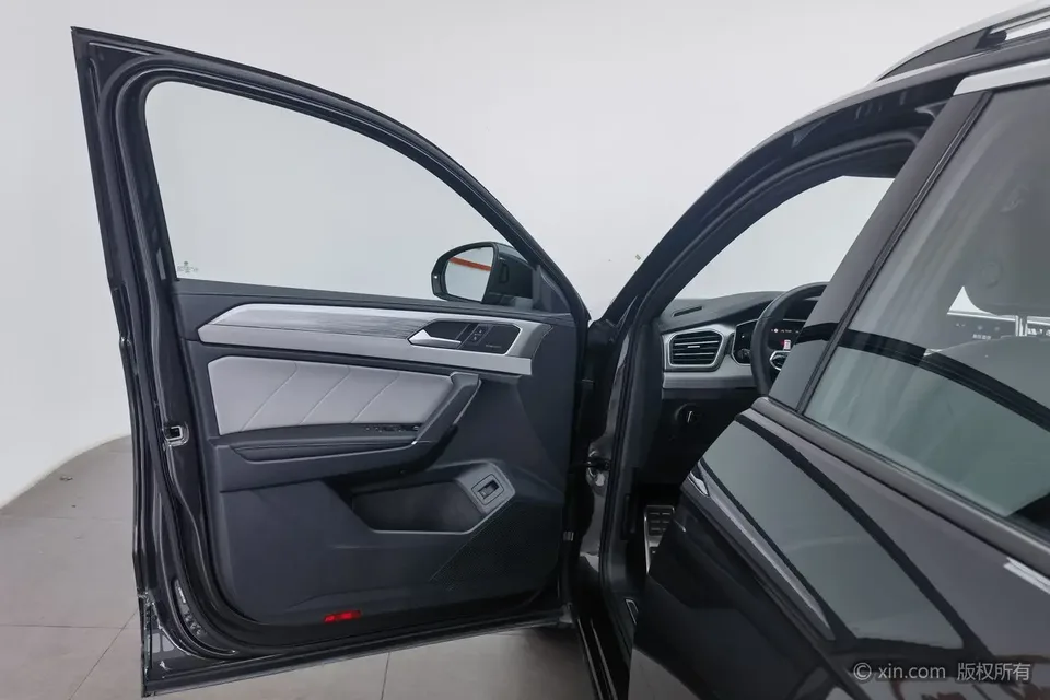 Volkswagen Tayron Tayron 2023 facelift 380TSI four-wheel drive R-Line Pro smart version 2023 — thumbnail 5