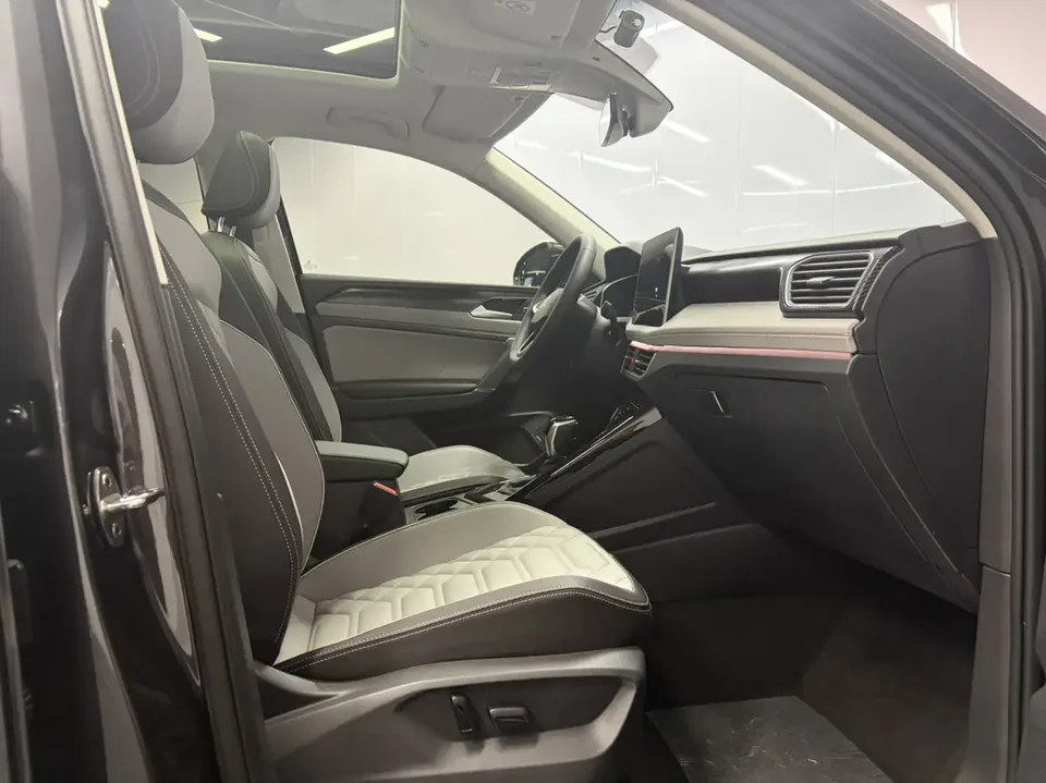 Volkswagen Tayron Tanyue 2023 280TSI 2WD Luxury Plus Advanced Edition 2022 — миниатюра 3
