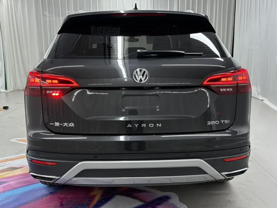 Volkswagen Tayron Tanyue 2022 280TSI 2WD Luxury Smart Edition 2022 — миниатюра 2