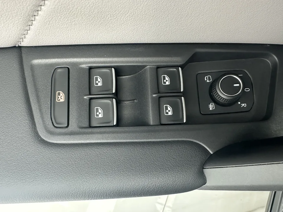 Volkswagen Tayron Tanyue 2023 280TSI 2WD Luxury Plus Advanced Edition 2022 — миниатюра 5