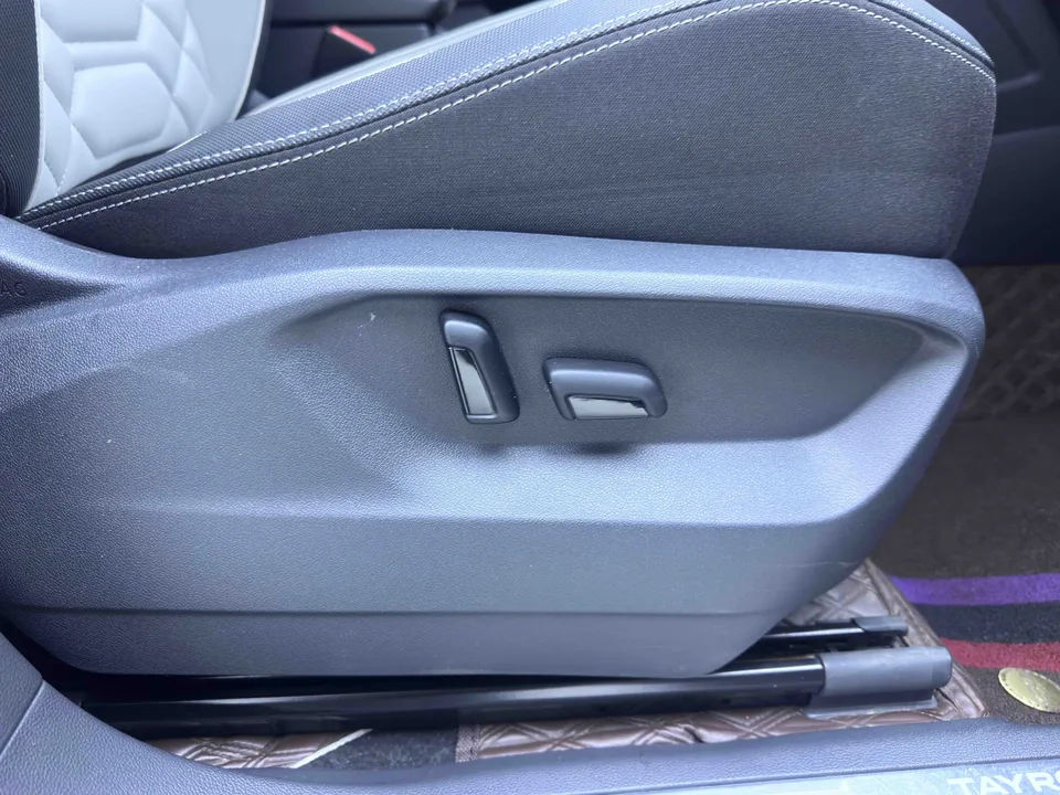 Volkswagen Tayron Tanyue 2023 280TSI 2WD Luxury Plus Advanced Edition 2023 — миниатюра 5