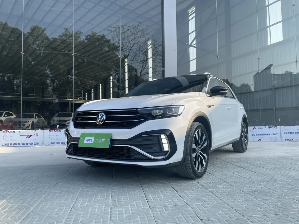 Volkswagen T-Roc Tanyue 280TSI DSG 2WD R-Line Pro PLUS 2022 — фото 1, купить с доставкой в Москву