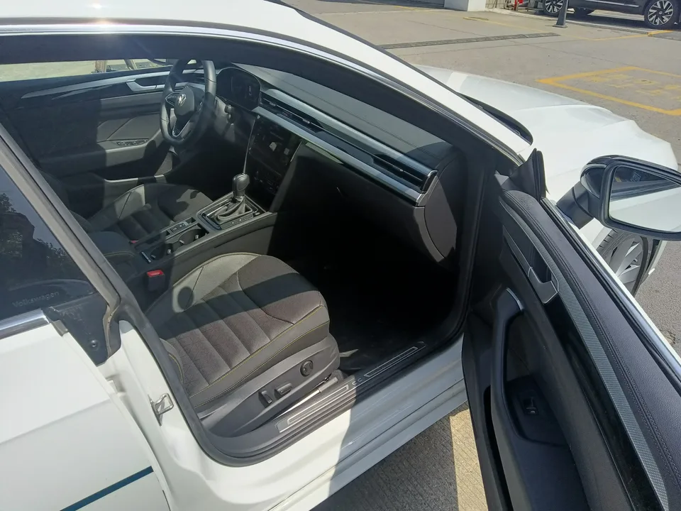 Volkswagen Arteon CC 2024 380TSI Eye-catching Edition 2024 — thumbnail 2