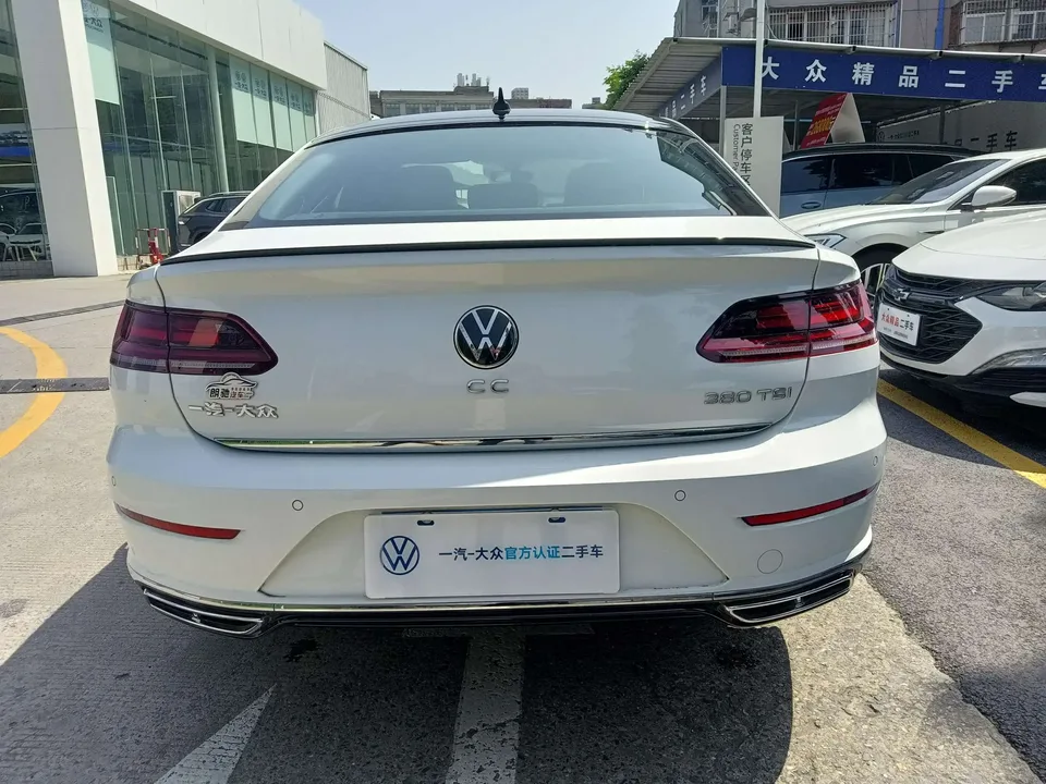 Volkswagen Arteon CC 2024 380TSI Eye-catching Edition 2024 — thumbnail 3