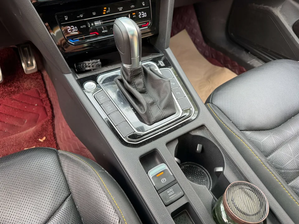 Volkswagen Arteon 380TSI Eye-catching Edition 2024 — миниатюра 3
