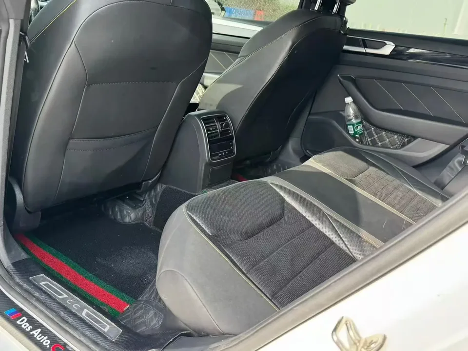 Volkswagen Arteon Volkswagen CC 2023 330TSI Dazzling Edition 2023 — миниатюра 3