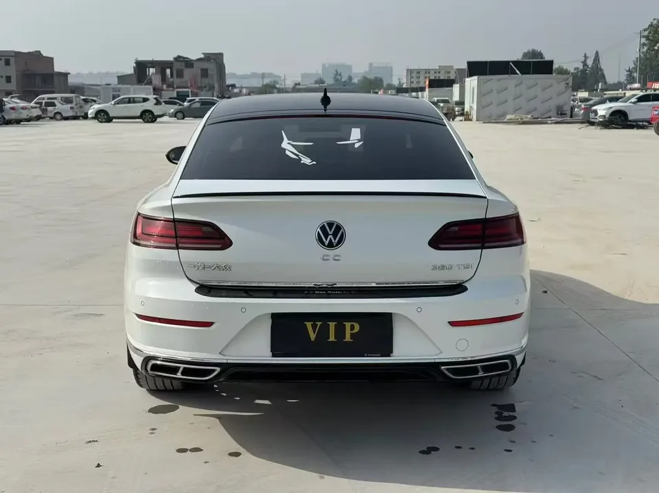 Volkswagen Arteon Volkswagen CC 2023 330TSI Dazzling Edition 2023 — миниатюра 4