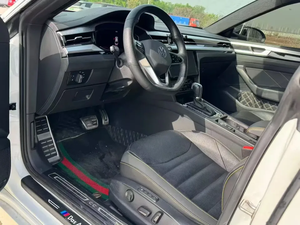 Volkswagen Arteon Volkswagen CC 2023 330TSI Dazzling Edition 2023 — миниатюра 5