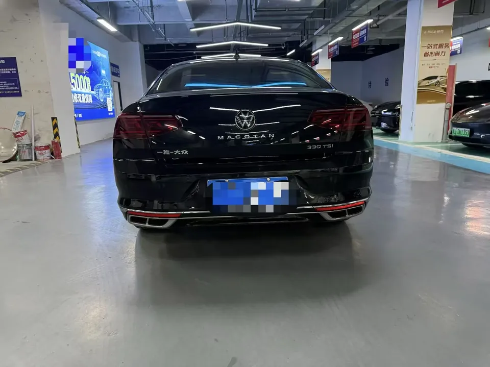 Volkswagen Magotan Magotan 2023 2 million commemorative edition 330TSI DSG luxury model 2023 — миниатюра 5