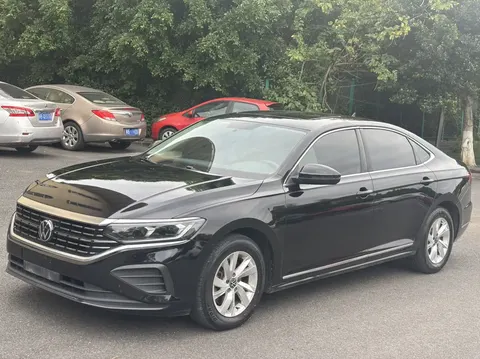 Volkswagen Passat 2022 купить в Москве