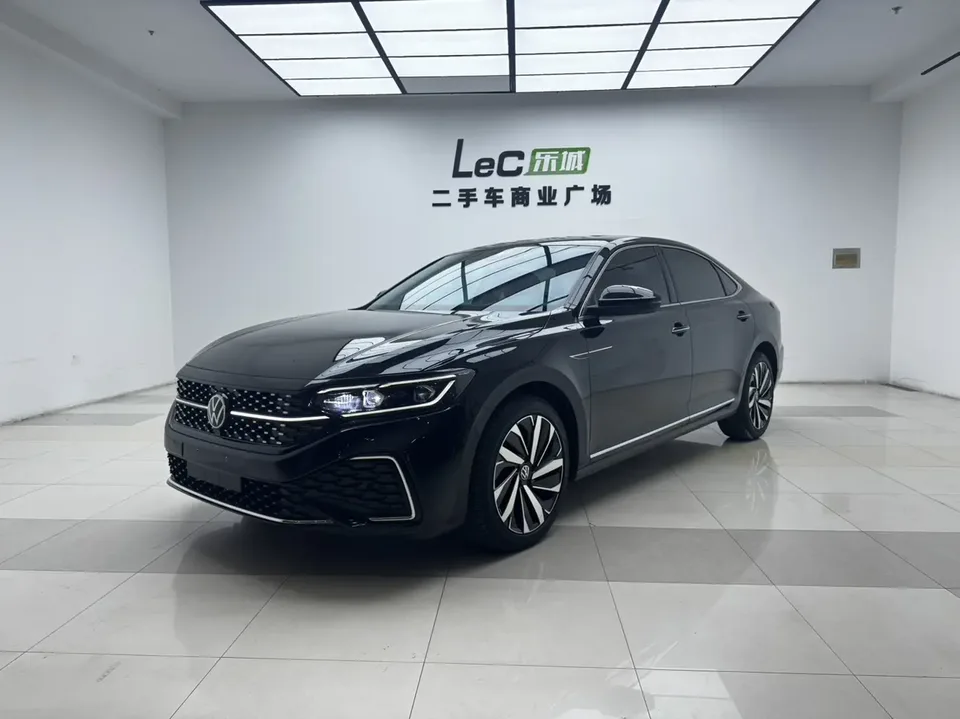Volkswagen Passat 2022