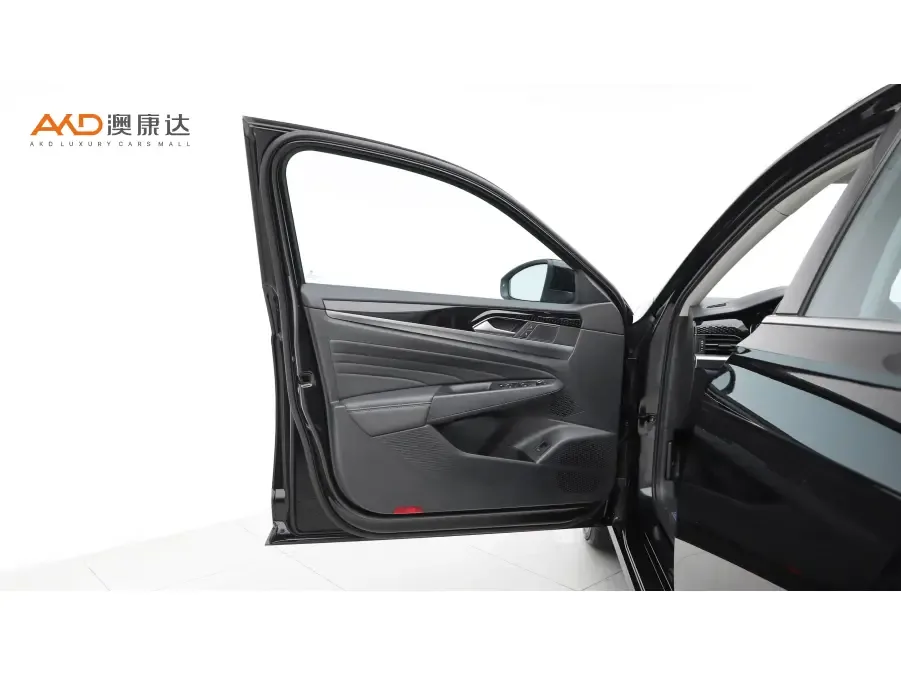Volkswagen Passat Passat 2022 330TSI Premium Edition 2022 — миниатюра 4