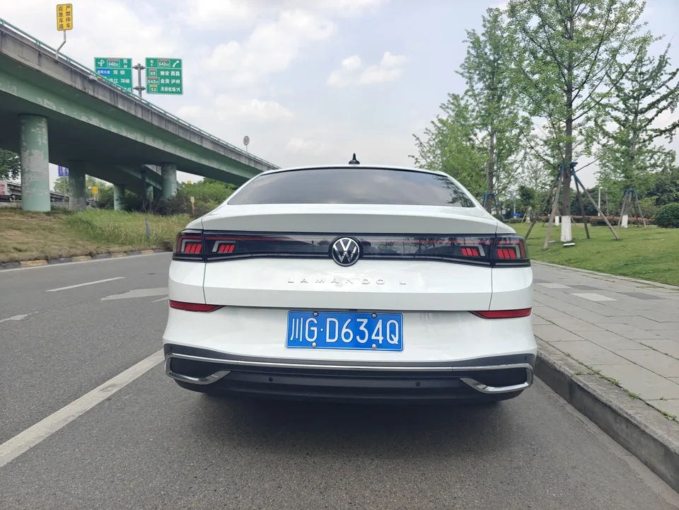 Volkswagen Lamando Lingdu 2025 Lingdu L 280TSI DSG Hot Edition 2025 — thumbnail 2
