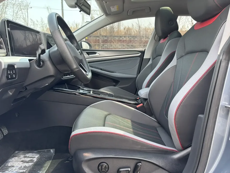Volkswagen Lamando Lingdu Lingdu L 280TSI DSG Cool Edition 2022 — миниатюра 5