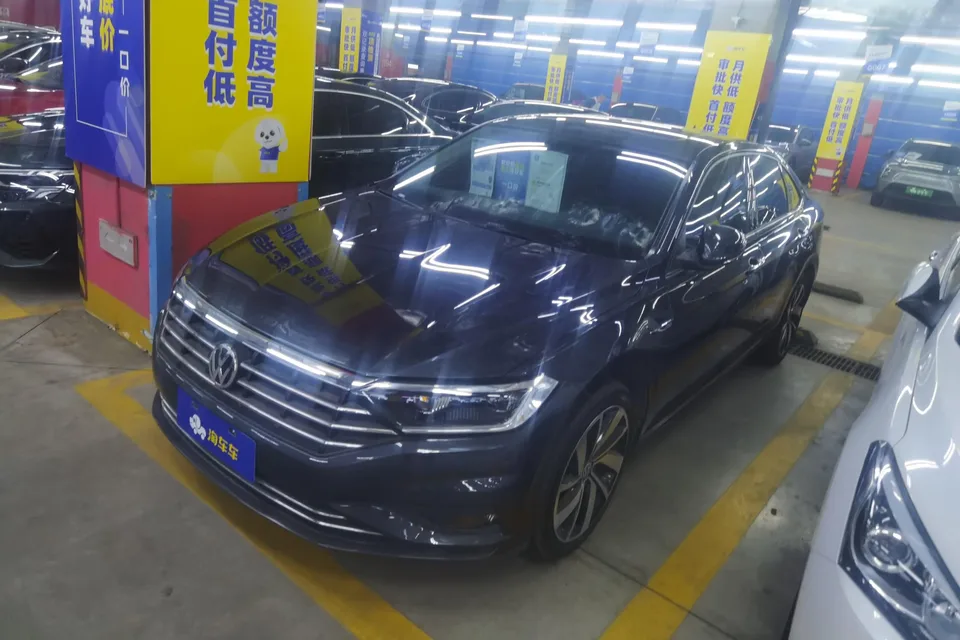 Volkswagen Sagitar 2022