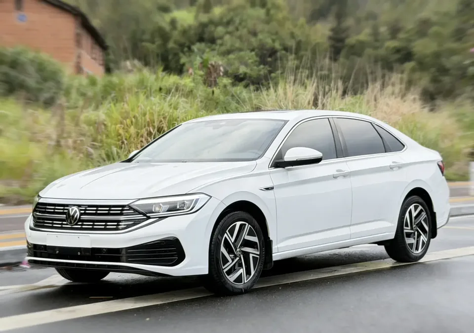 Volkswagen Sagitar 2023