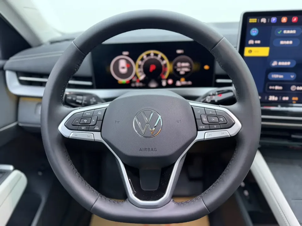 Volkswagen Sagitar 2026 Sagitar L 300TSI DSG Fashion Edition 2025 — миниатюра 3